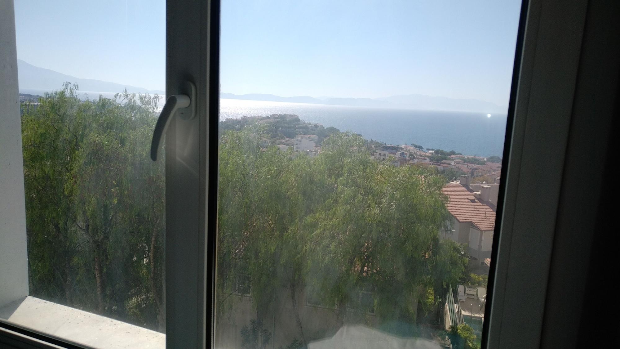 Baris Suite Hotel Kusadası Exterior foto