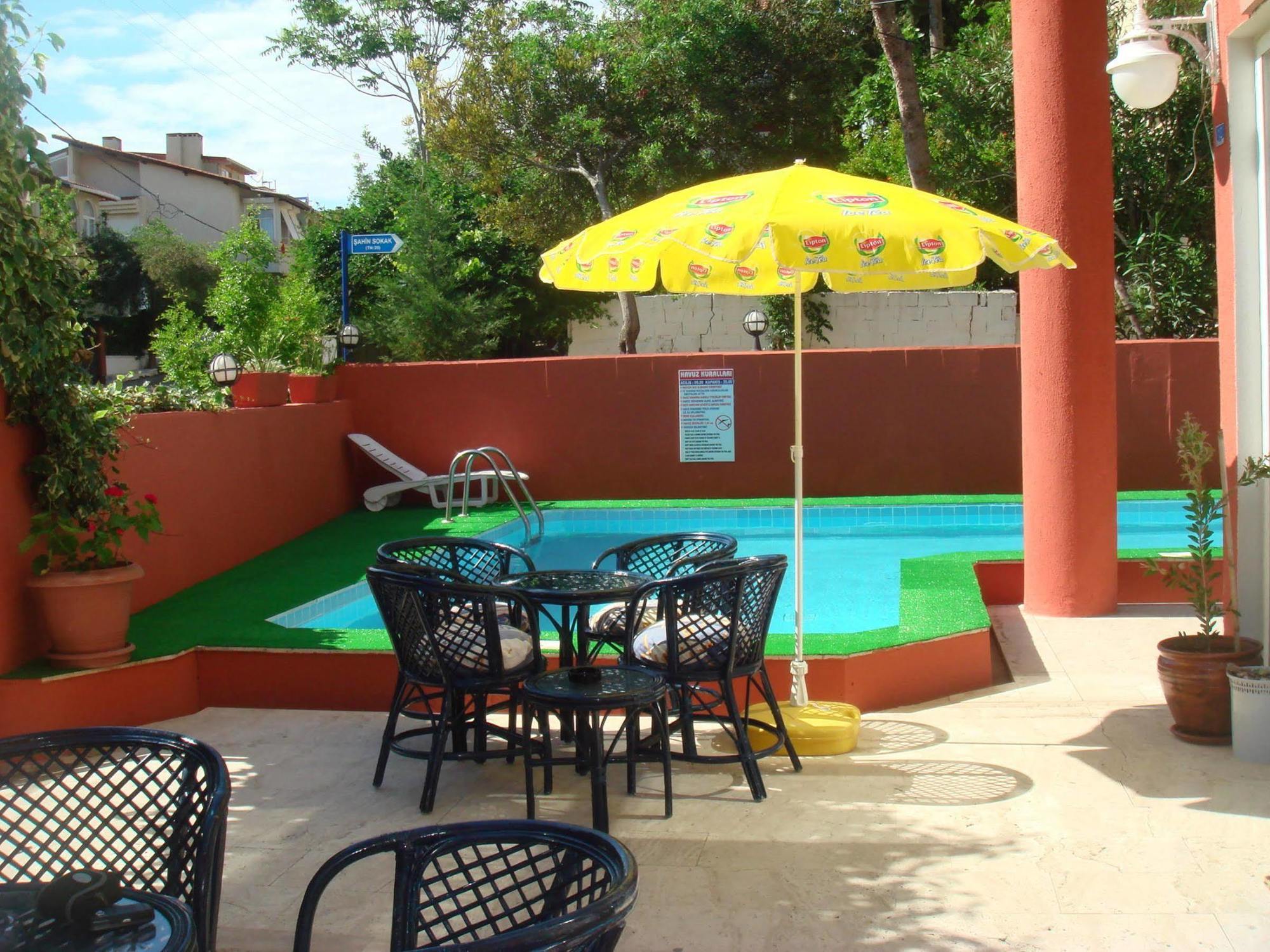 Baris Suite Hotel Kusadası Exterior foto