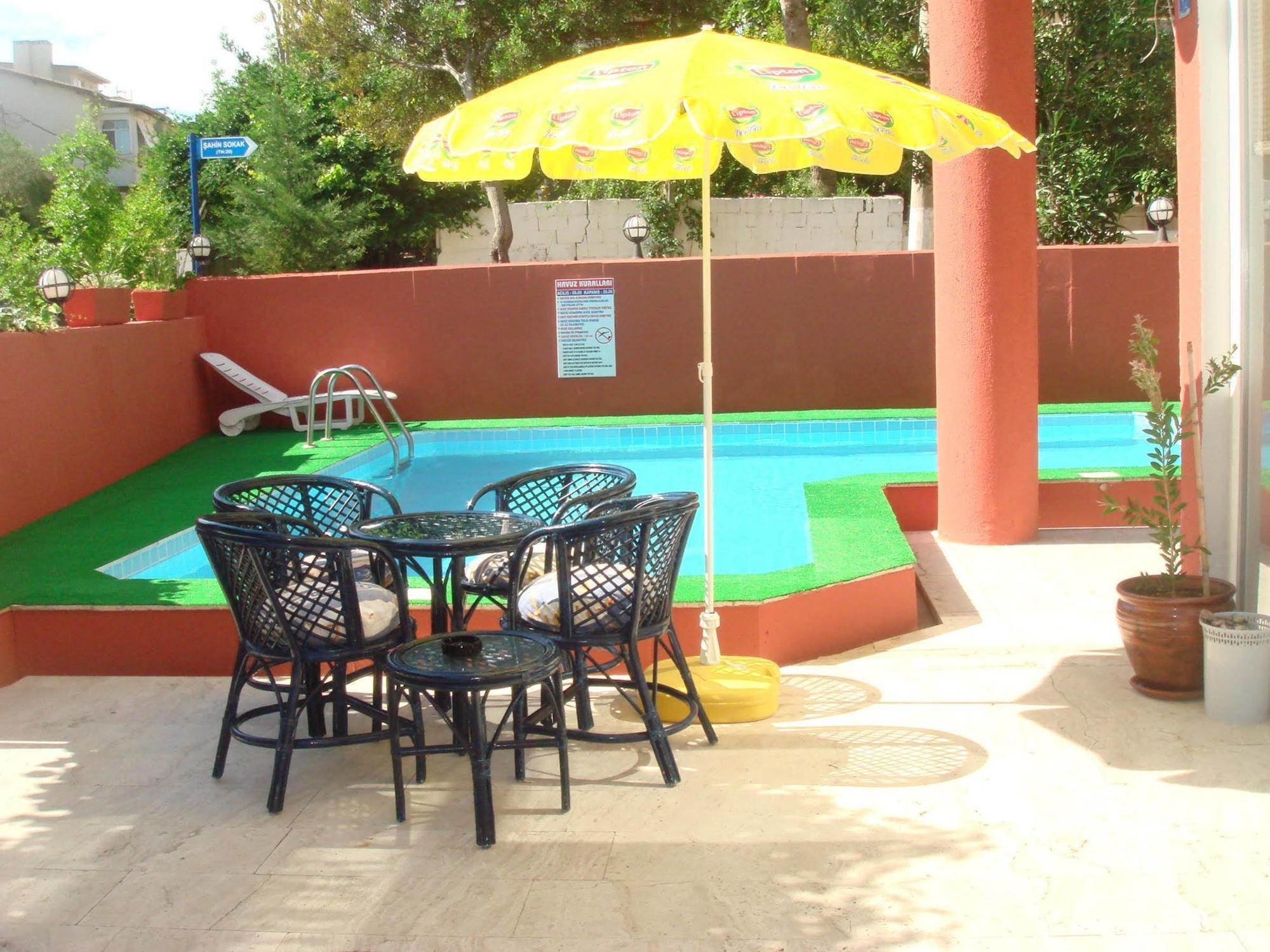 Baris Suite Hotel Kusadası Exterior foto